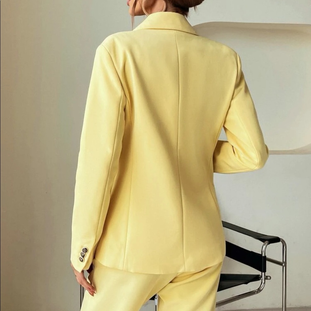 Lapel Neck Double Breasted Blazer - Picture 3 of 10